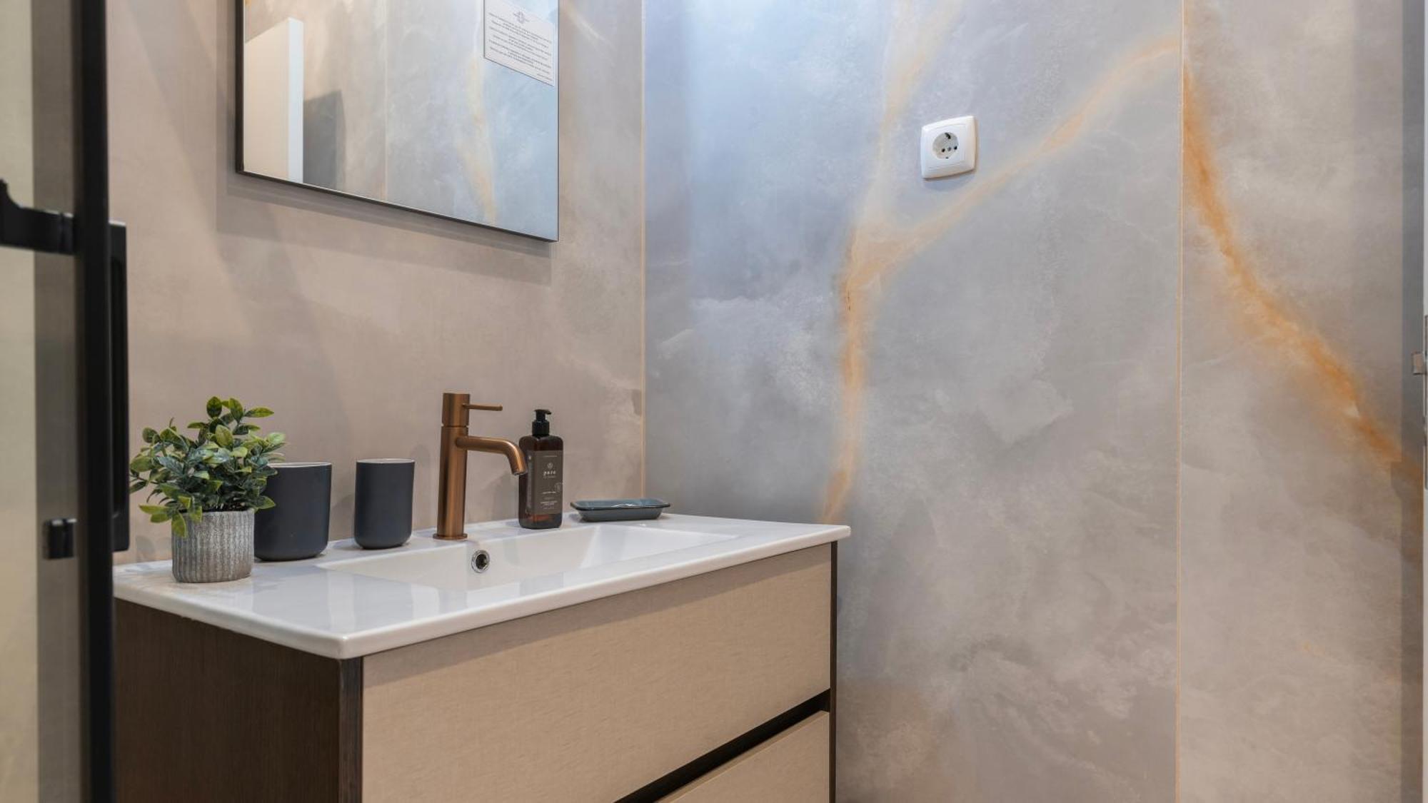 Sunny Design Apt In Praca Das Flores By Lovelystay Lisboa Eksteriør billede